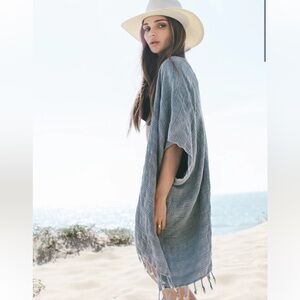 The Handloom Gene Pullover Fringed V-Neck Poncho O/S in Stone